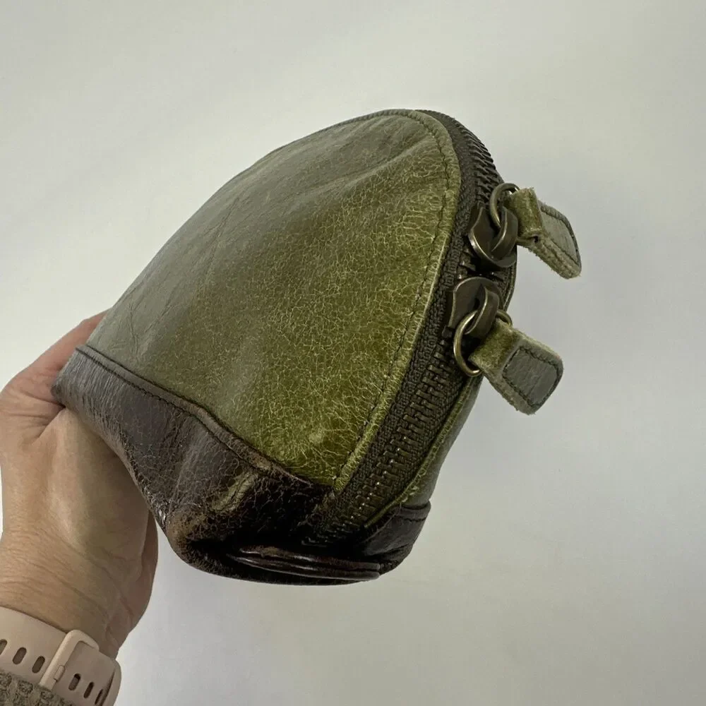Clava leather accessory